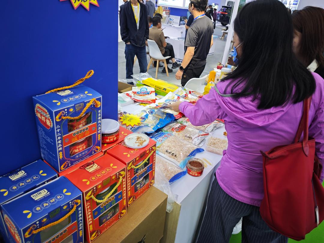 齐鲁味道飘香“夏都”山东食品企业亮相第26届青洽会(图2)