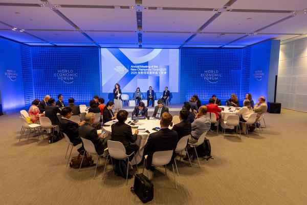 飞鹤董事长冷友斌受邀参加夏季达沃斯论坛为构建更高效的粮食系统提供中国智慧(图2)