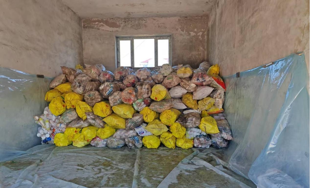 聚集北大荒庆丰分公司：农业废弃物回收守护绿色家园(图1)