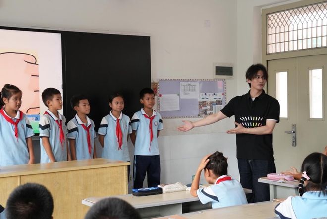 第369间“索尼梦想教室”落地云南景谷 助力教育公益与可持续发展(图10)