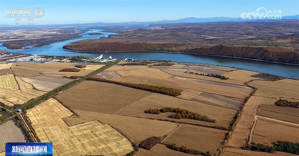金秋十月“丰”景如画​ 机械化提质增效奏响现代农业“奋进曲”