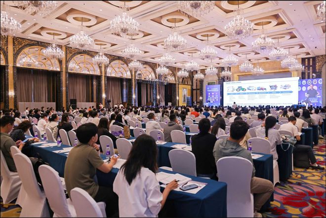 盘点2025感恩同行！启程2026中国食品杂志社追光破浪赴新程！