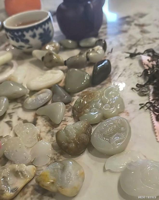 北京肖哥英年早逝45岁家藏原石房产豪车无数(图9)