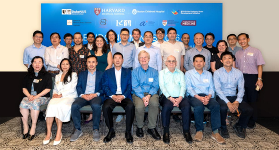 飞鹤携哈佛、耶鲁等顶尖专家齐聚新加坡 乳蛋白技术及产业落地获全球关注